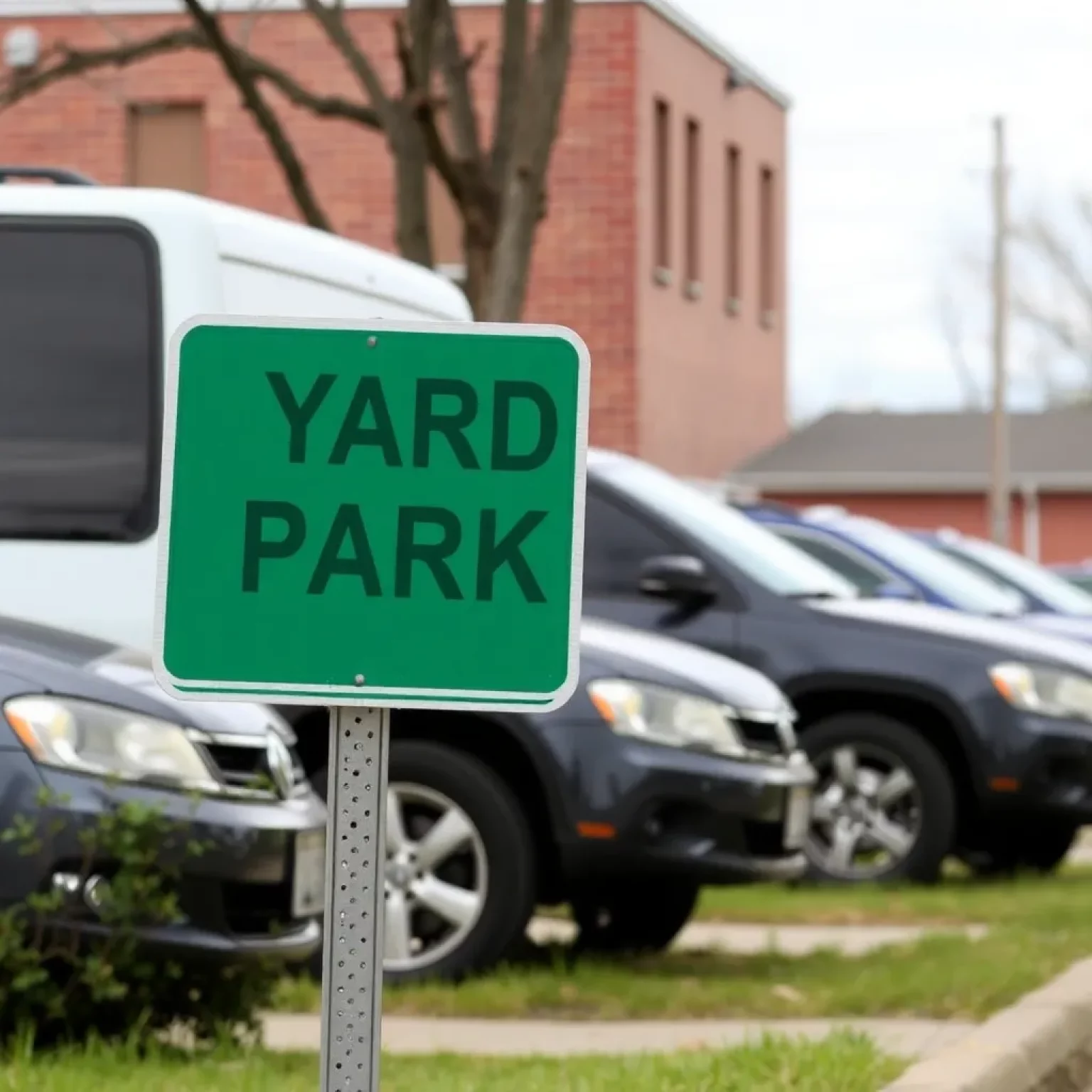 Bossier City Council Revisits Controversial Yard Parking Ordinance Amid Community Concerns